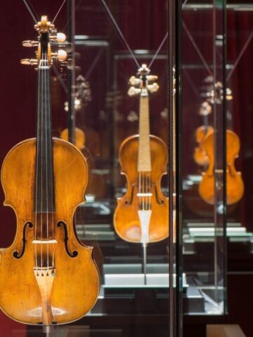 In search of the perfect sound: the case of the stradivarius violins